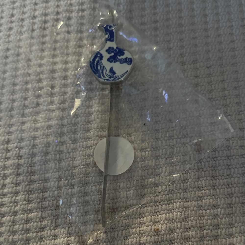 Blue and White Ceramic Vase bookmark new
